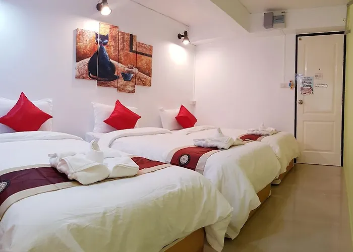 Guest house Happio Near Chabad House