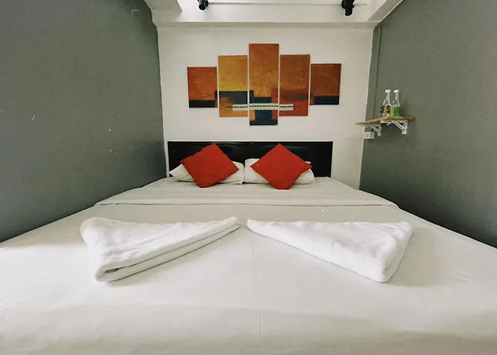 Guest house Happio Near Chabad House